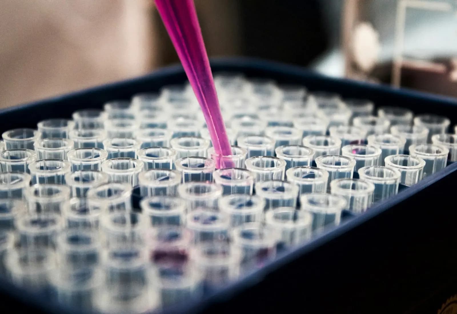 Laboratory and diagnostic healthcare environment